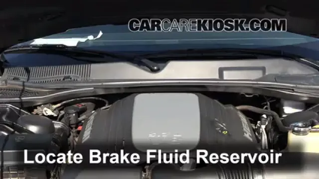 2010 Dodge Challenger RT 5.7L V8 Liquide de frein Ajouter du liquide